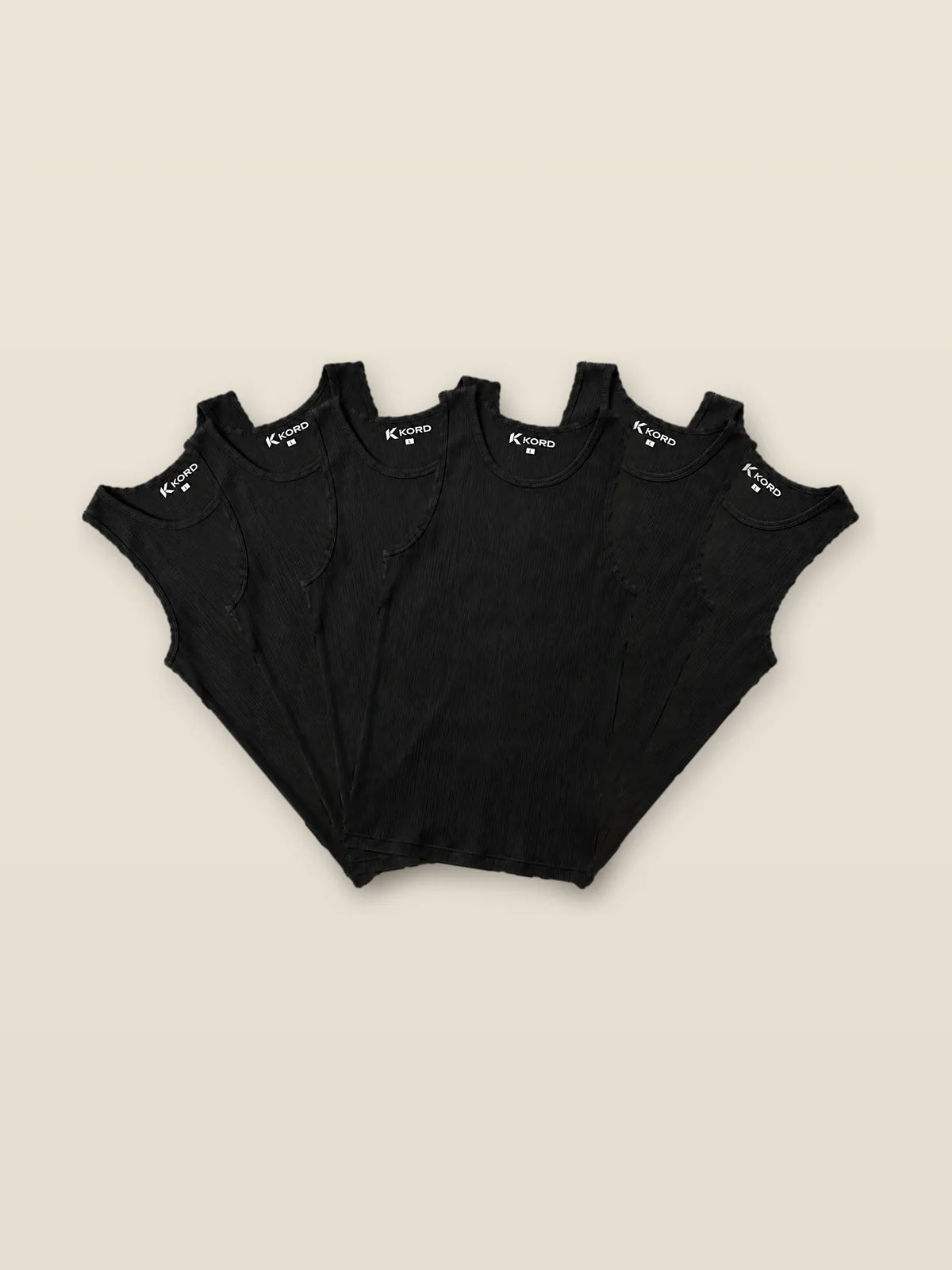 3 + 3-Set: sechs KORD Ripp-Tanktops in Schwarz